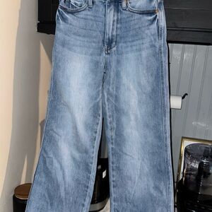 Judy blue size 3 nondistressed straight leg. Never worn.